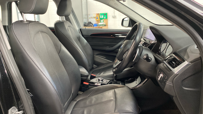 BMW X1 sDrive 20i MHT xLine 5dr Step Auto Petrol Estate